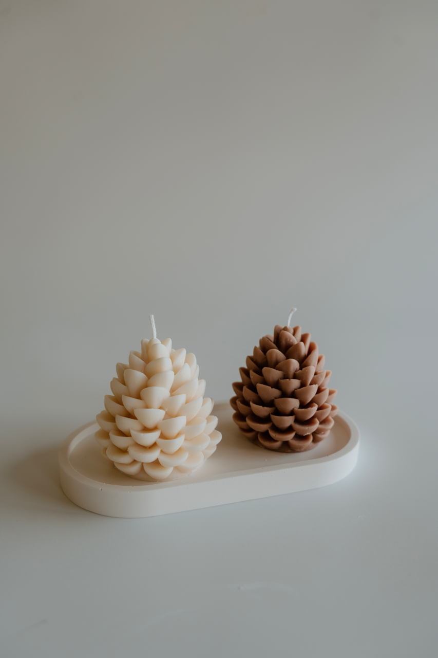 Komplet dveh storžev